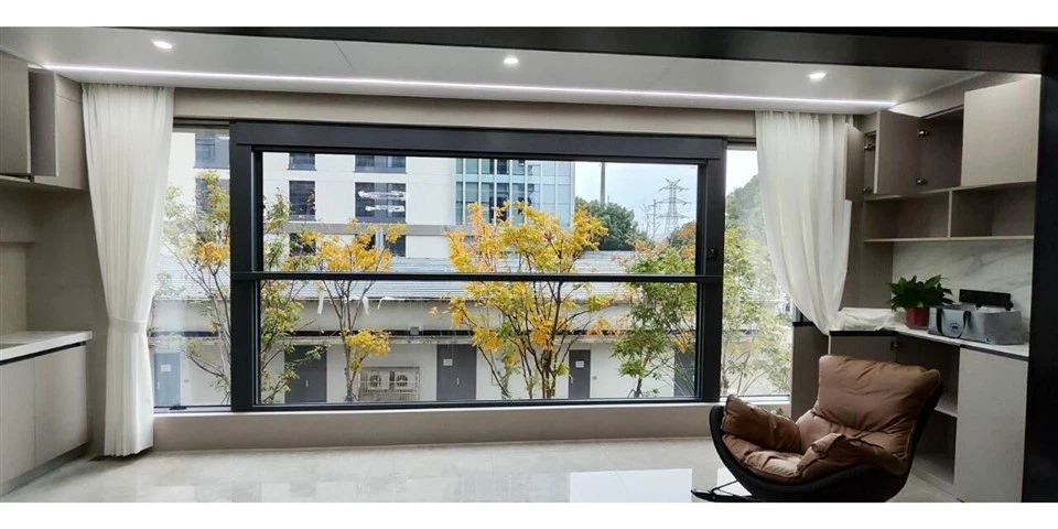 Vertical Lift Window