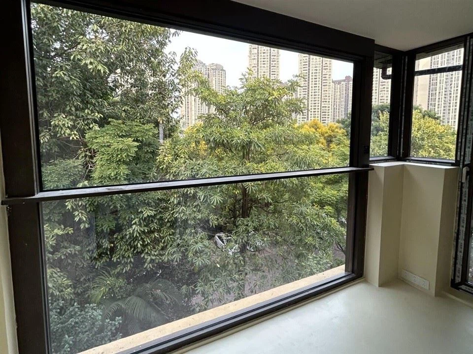 Vertical Lift Window factory